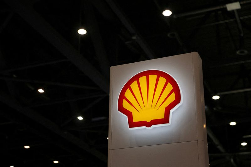 Shell warns of weaker fourth quarter LNG, oil trading